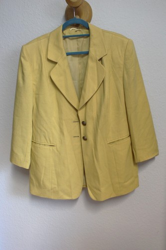 Sommerlicher gelber